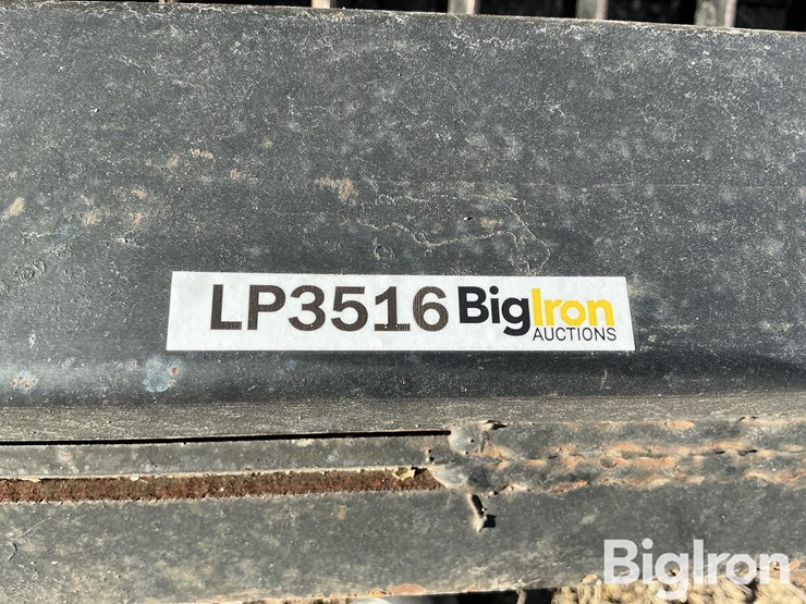 rock-bucket-skid-steer-attachment-image-16