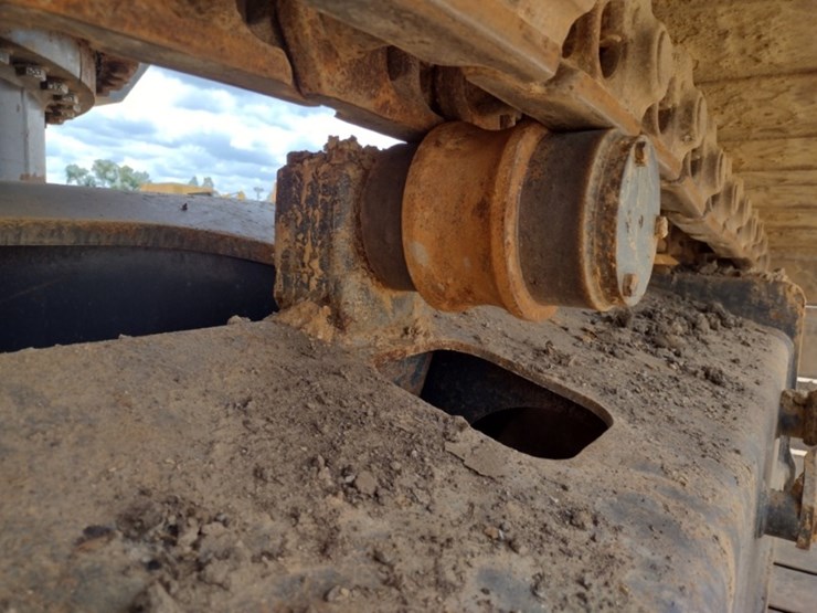 22-case-cx350d-image-32