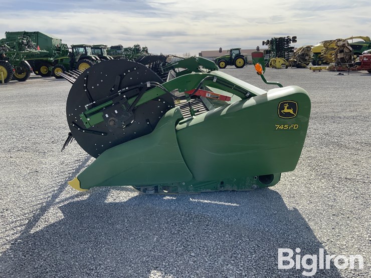 2020-john-deere-745fd-image-8