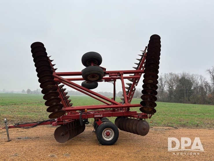 case-ih-3950-image-2