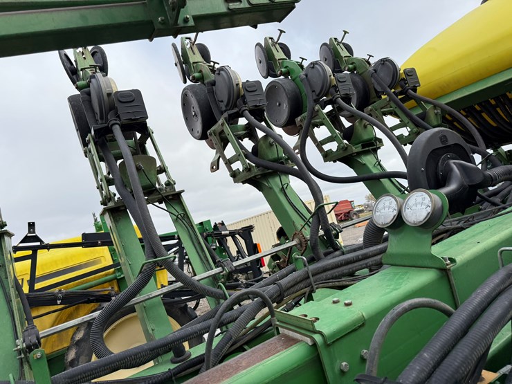 john-deere-1790-image-37