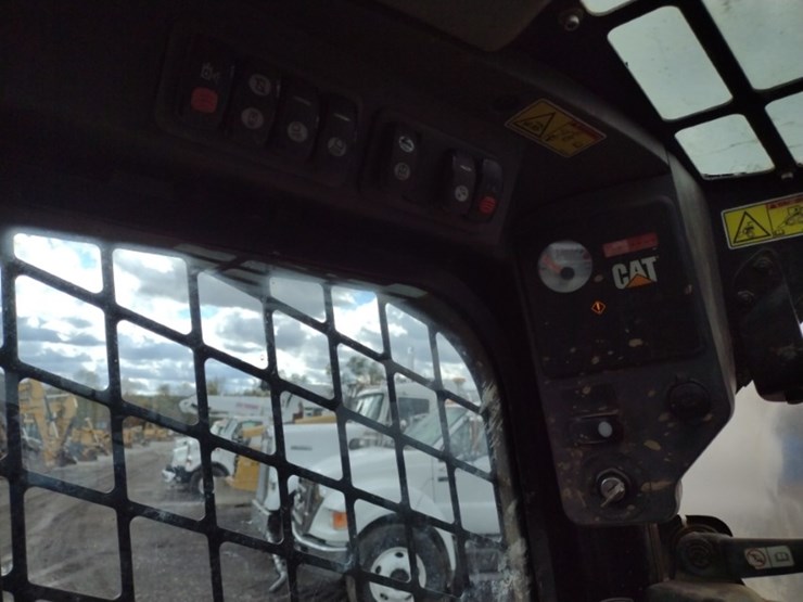 caterpillar-279c-image-9