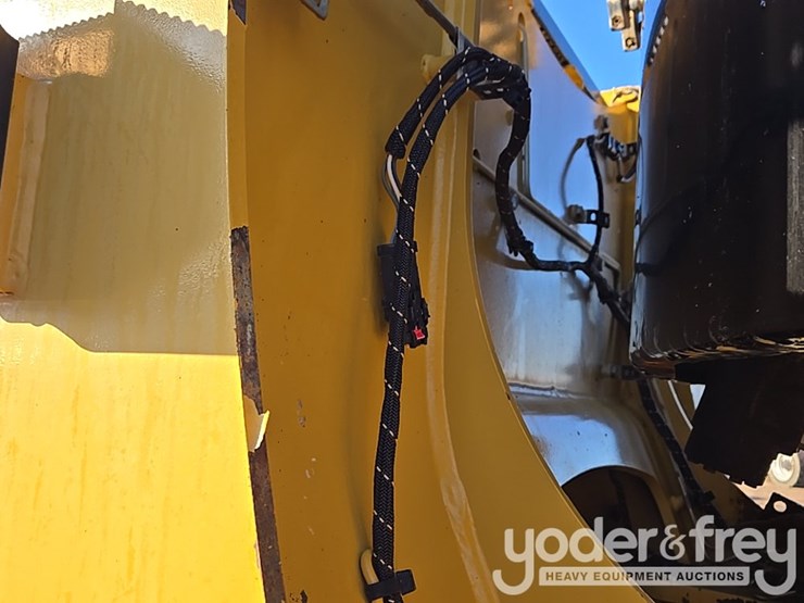 2016-caterpillar-950m-image-43