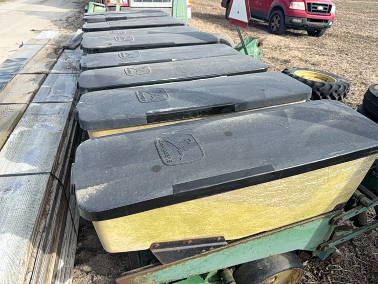 john-deere-7340-image-11