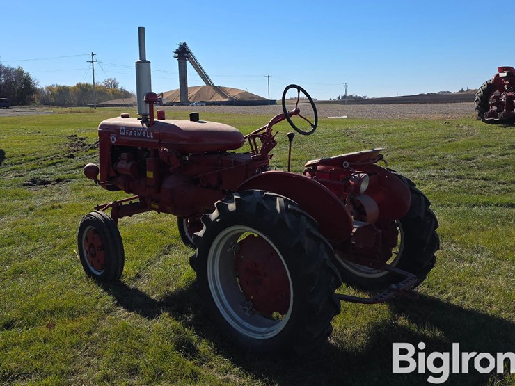 1948-farmall-super-a-2wd-tractor-image-7