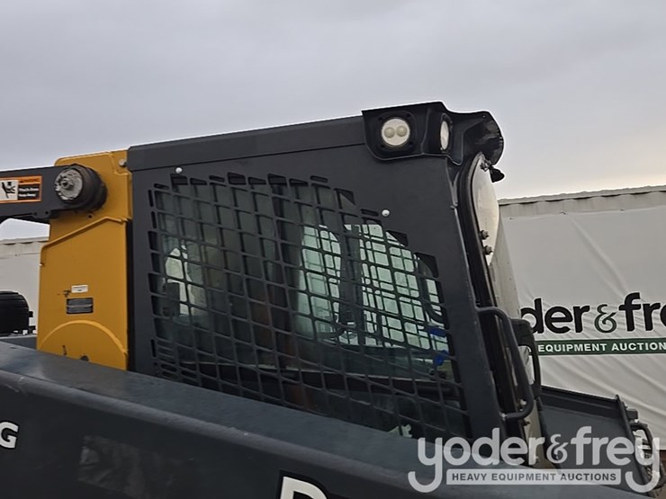 2020-deere-333g-image-57