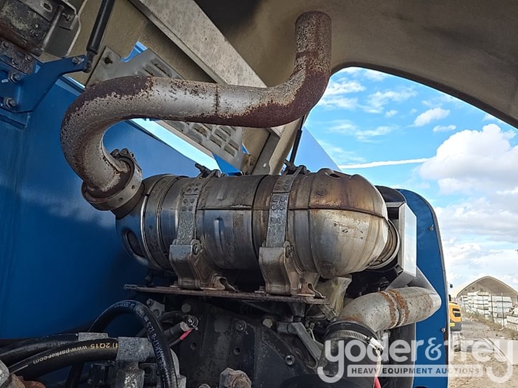 2015-genie-zx-135-image-93