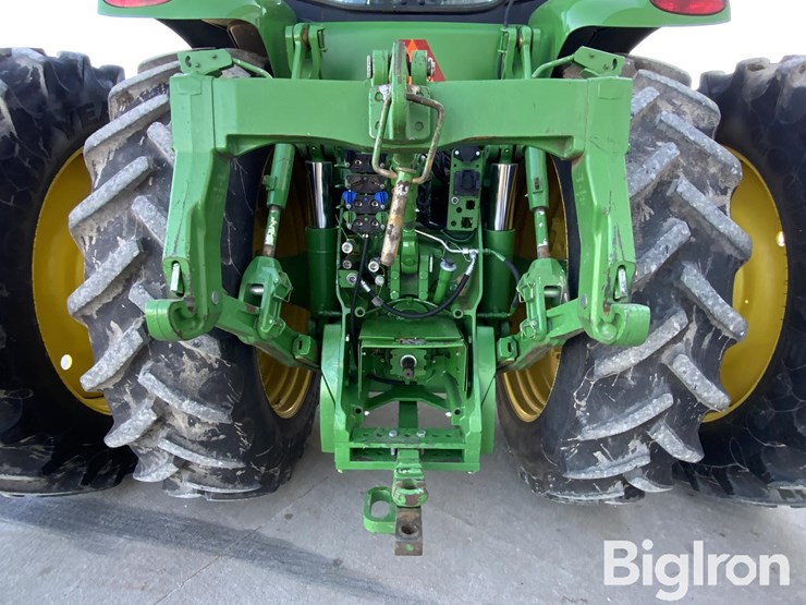 2010-john-deere-8245r-image-10