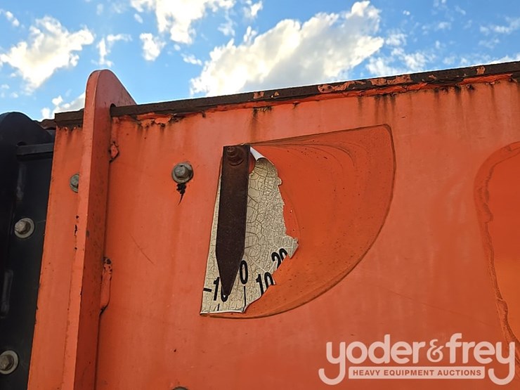 2016-sky-trak-8042-image-70