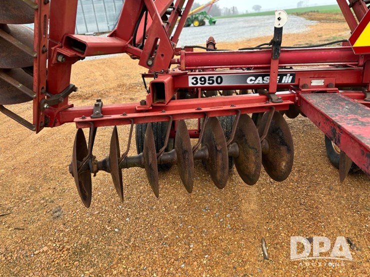 case-ih-3950-image-22