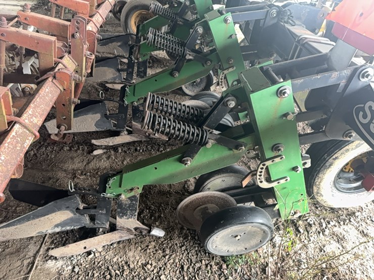 sukup-hi--residue-cultuvator-image-24