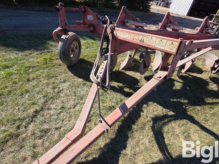 wil-rich-6-18smp-6-bottom-plow-image-10