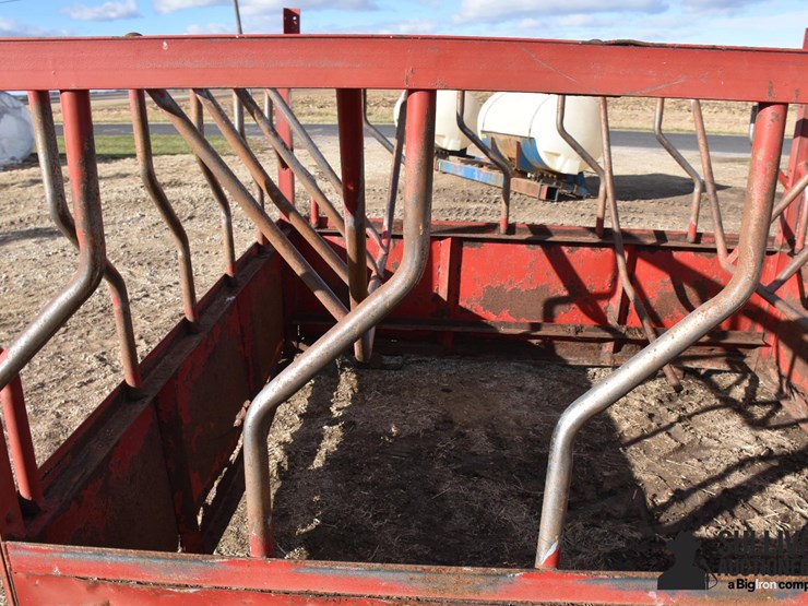 square-feeder-image-12