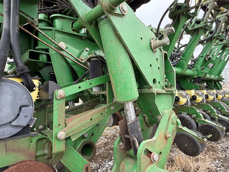 john-deere-1790-image-91