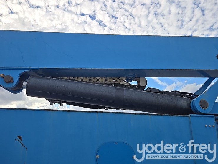 2015-genie-zx-135-image-27