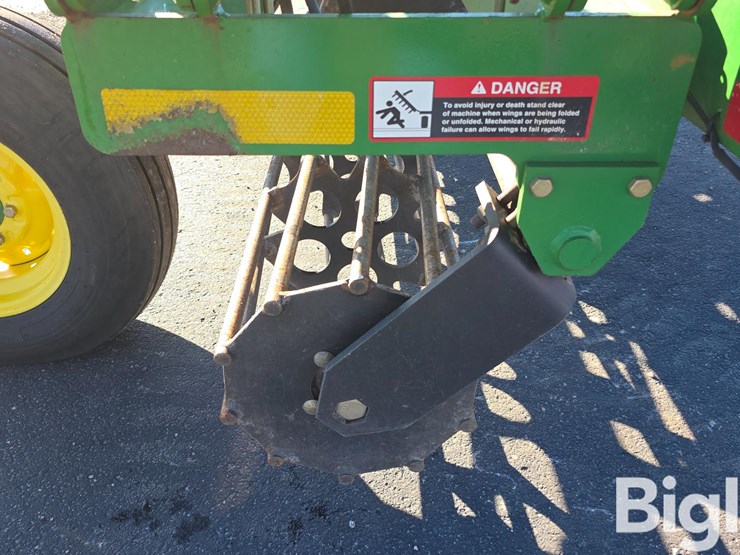 john-deere-200-image-20