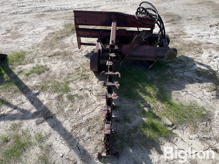 quick-attach-trencher-image-2