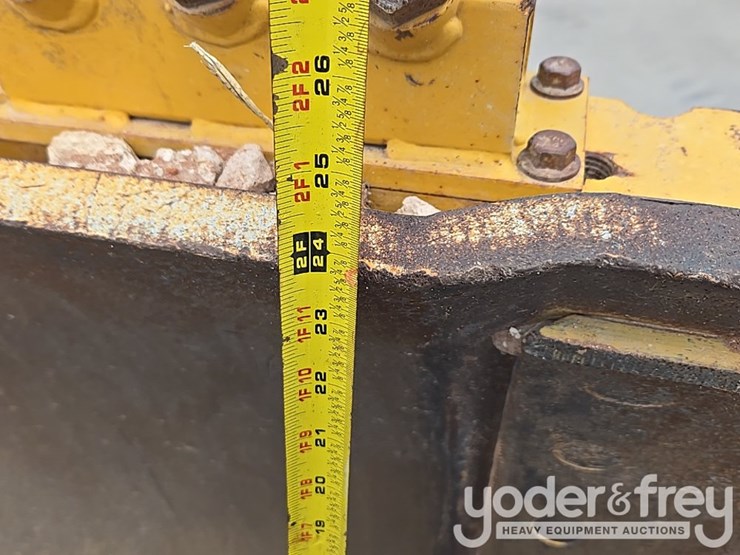 2017-deere-872g-image-15