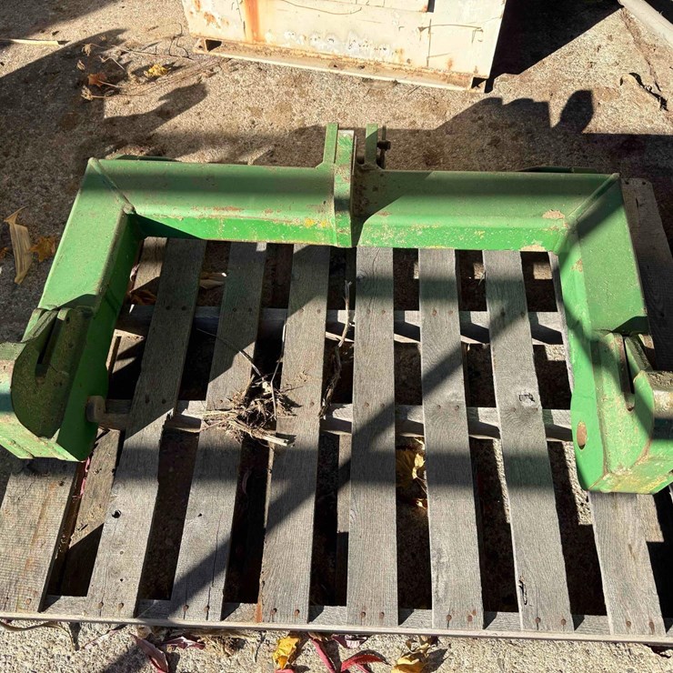 John Deere Quick Hitch