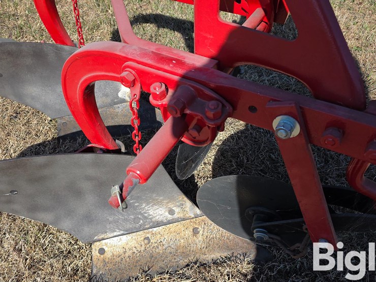 dearborn-2-bottom-plow-image-12