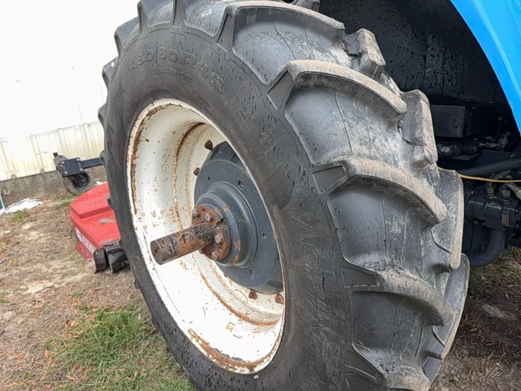 new-holland-8770-image-38