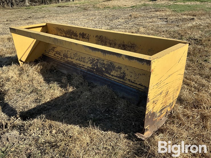 snow-blade-skid-steer-attachment-image-1