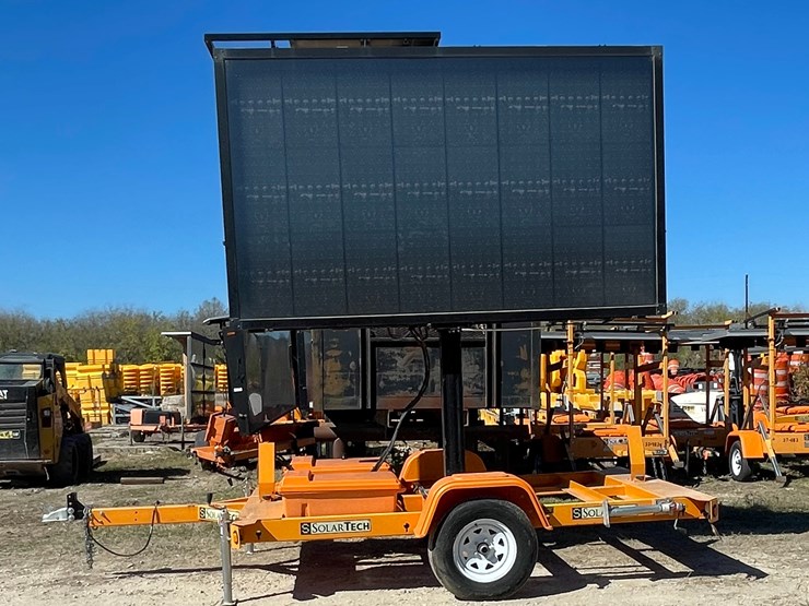 #6301-•-2020-solar-tech-message-board-(trailer-#37193)-(no-title)-image-1