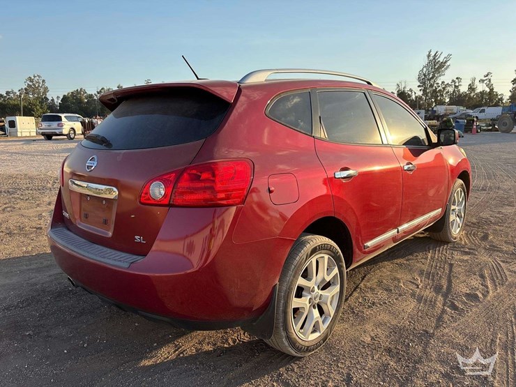 2011-nissan-rogue-image-3