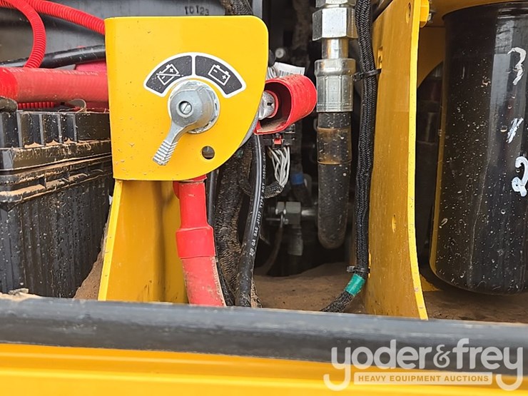 2019-deere-850l-wlt-image-80