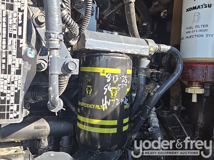 2018-komatsu-wa200-8-image-107