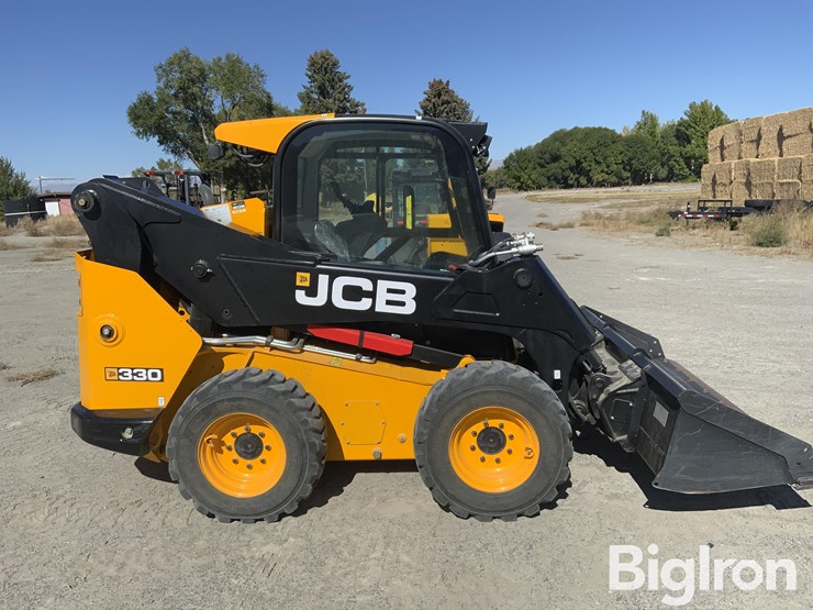jcb-330t4-skid-steer-wheel-loader-image-4