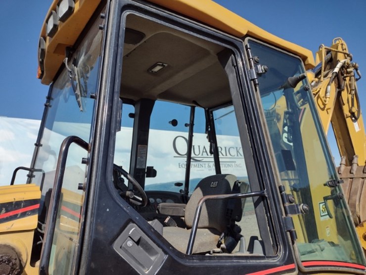 caterpillar-420d-image-39