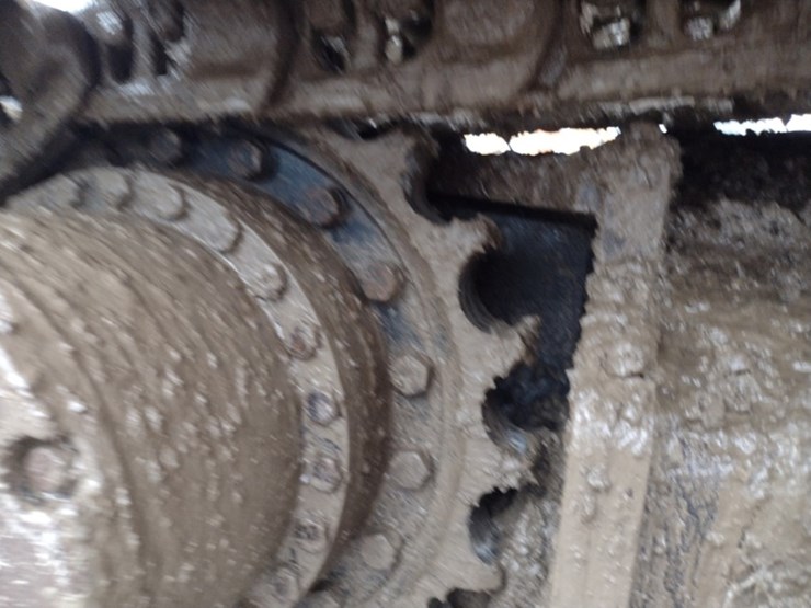 deere-200-lc-image-23