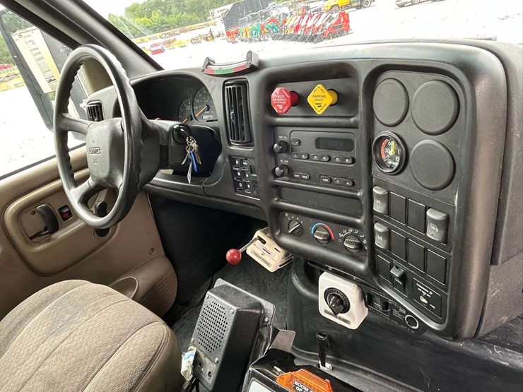 2005-gmc-c8-cable-placer-truck-image-76