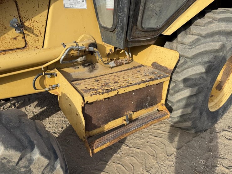 caterpillar-416b-image-14