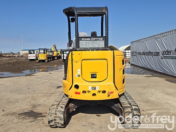 2020-deere-35g-image-4