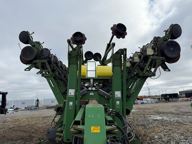 john-deere-1790-image-55