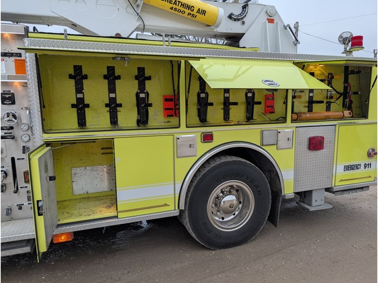 1995-kme-ladder-truck-image-12