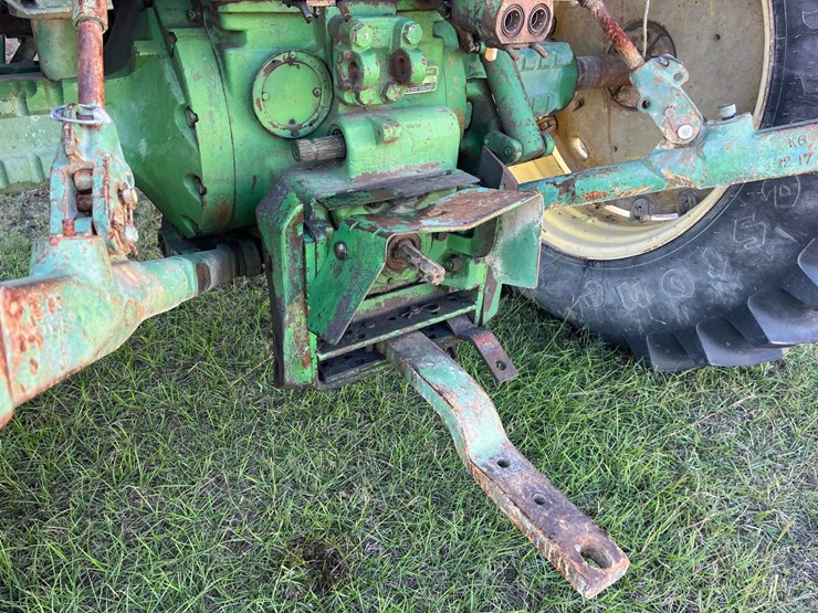 john-deere-4240-image-22