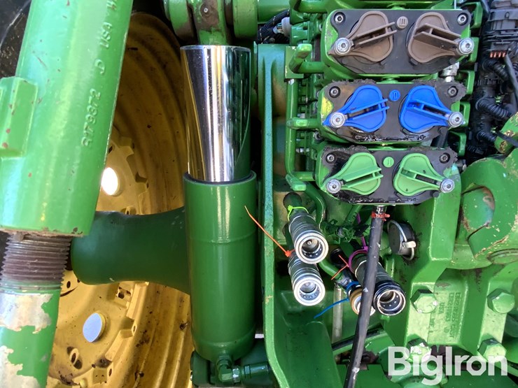 2011-john-deere-8345r-image-19