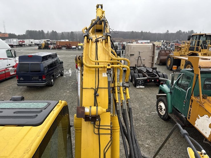 komatsu-pc138us-image-35