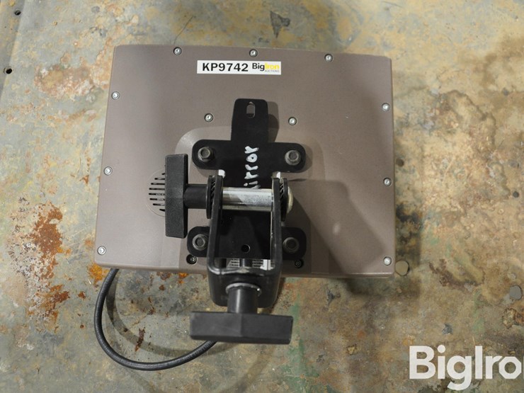 john-deere-10-image-2