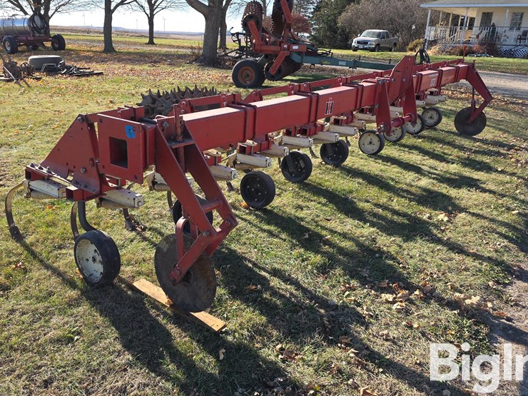 international-133-image-3