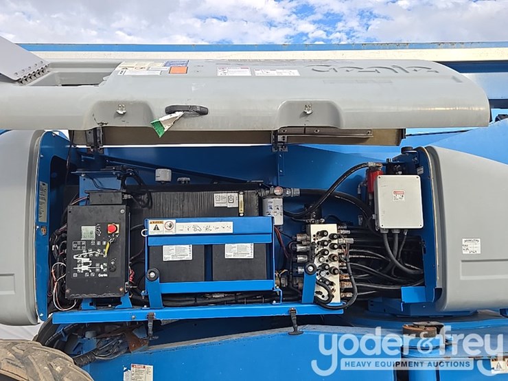 2015-genie-zx-135-image-101