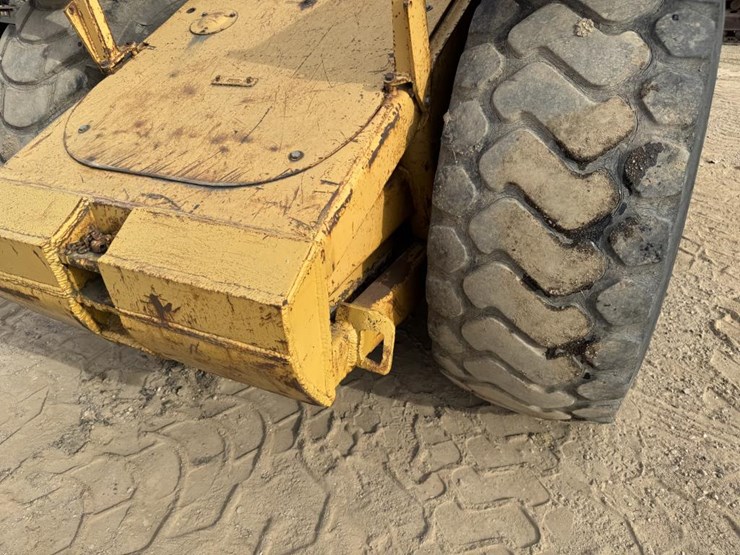 caterpillar-613b-image-24