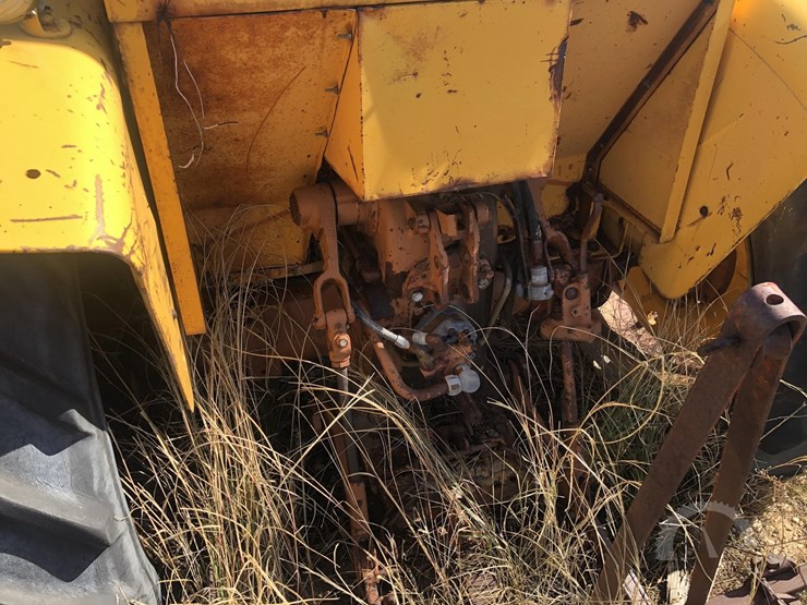 minneapolis-moline-m602-image-3