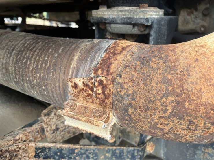 #1633-•-1995-freightliner-usf-1e-sleeper-cab-truck-tractor-image-57