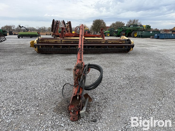 new-holland-1475-image-2