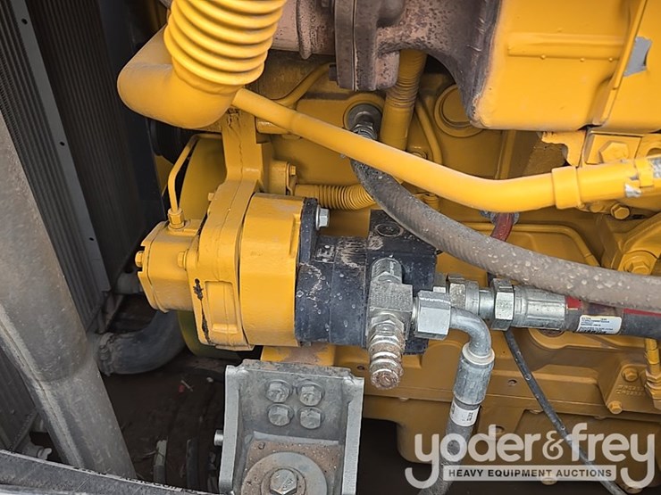 2019-deere-850l-wlt-image-57