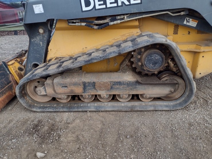 deere-329e-image-19